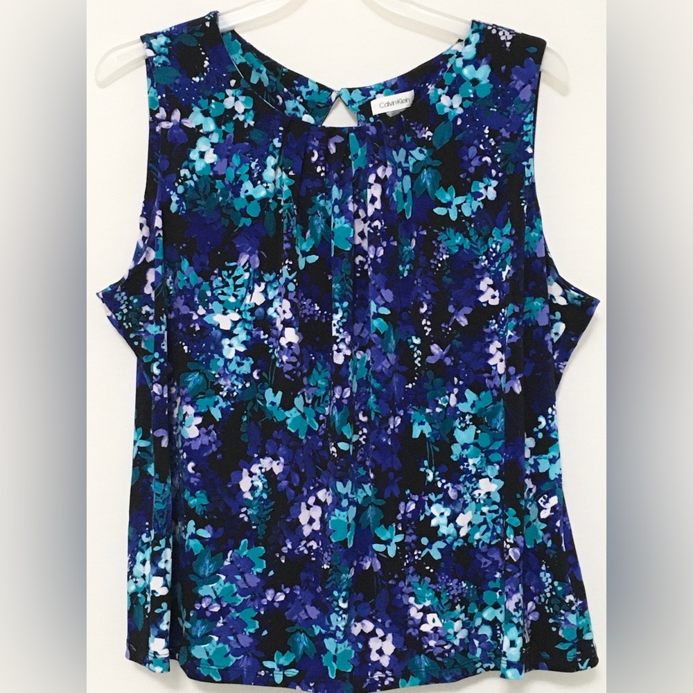 Calvin Klein Women's 2X Blue Floral Sleeveless Stretch Keyhole Button Back Top